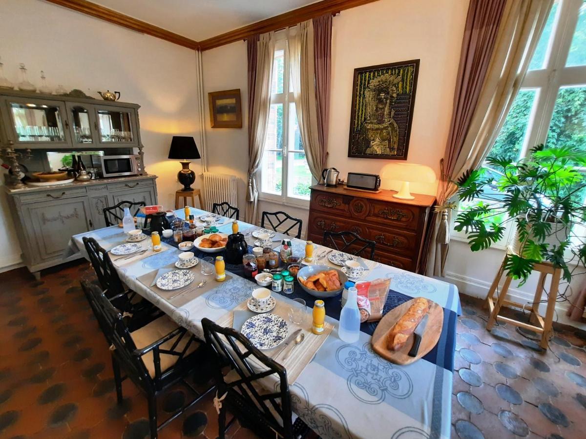 Bed and Breakfast Manoir Des Tuileries Du Buisson Верней-д'Авре-ет-д'Ітон Екстер'єр фото