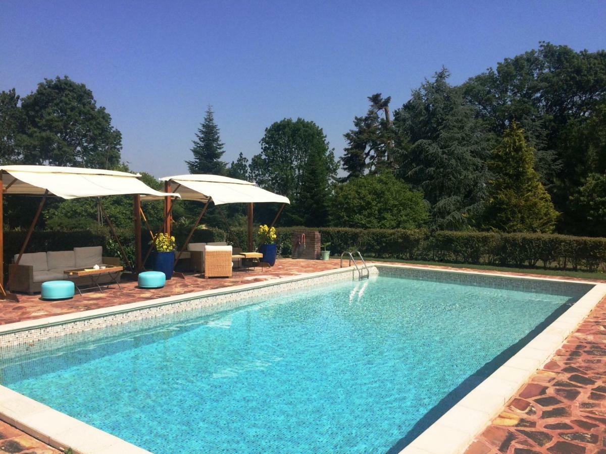 Bed and Breakfast Manoir Des Tuileries Du Buisson Верней-д'Авре-ет-д'Ітон Екстер'єр фото