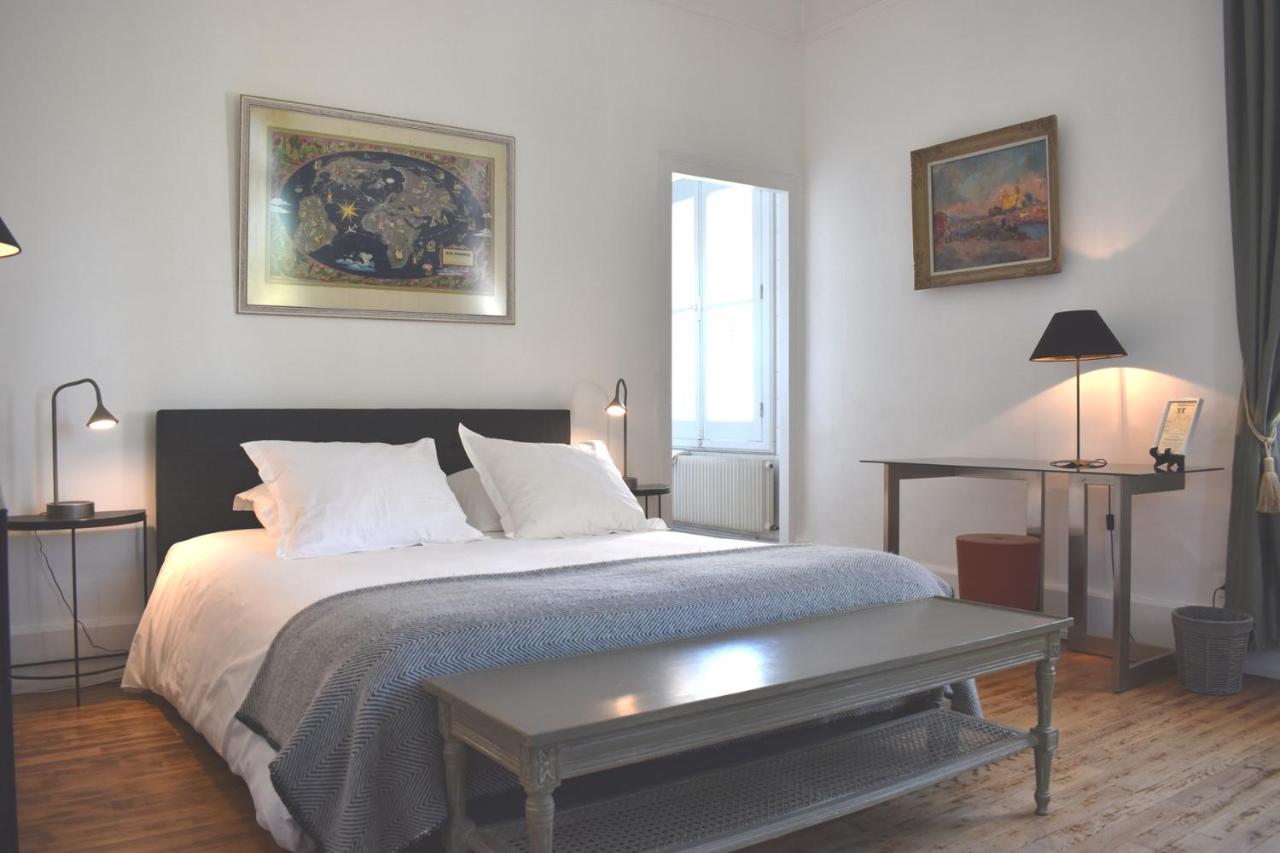 Bed and Breakfast Manoir Des Tuileries Du Buisson Верней-д'Авре-ет-д'Ітон Екстер'єр фото